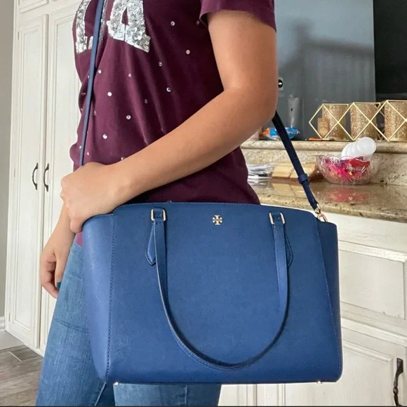 Nee 🦋 tory Burch bag and wallet - Picture 3 of 10